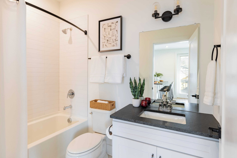 Bathroom 4, The Heights by AvantStay, Davidson