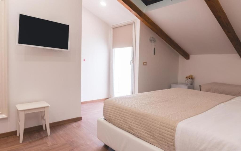 Room 5, Fata34, Reggio Di Calabria