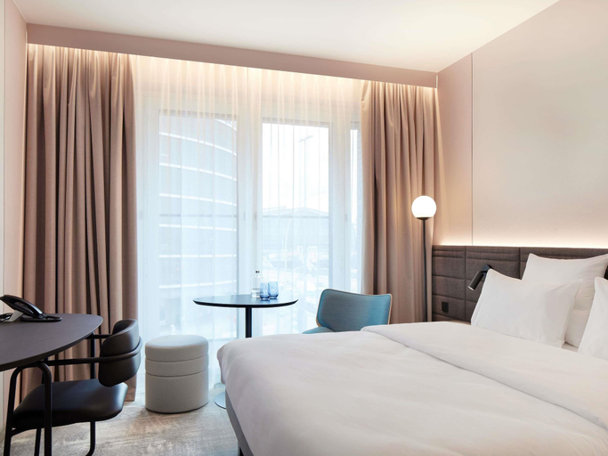 Bedroom 3, Novotel Hamburg Central Station, Hamburg