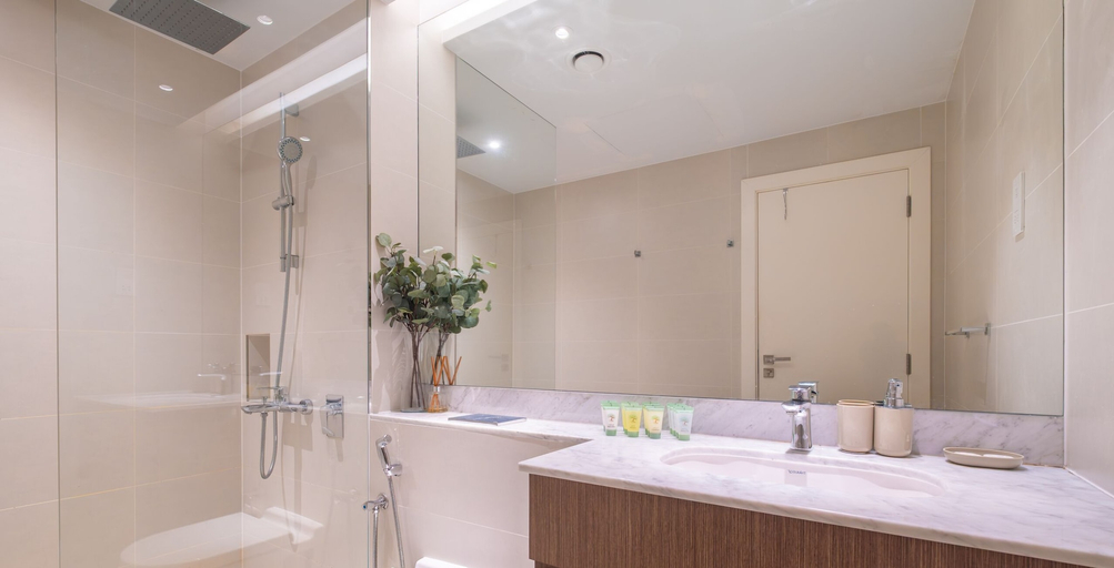 Bathroom, LUX The La Mer by The Sea Suite 4, Dubai