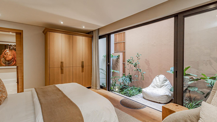 Others 5, Stylish Apartment With Rooftop Deck Pool 53 Napier, City of Cape Town