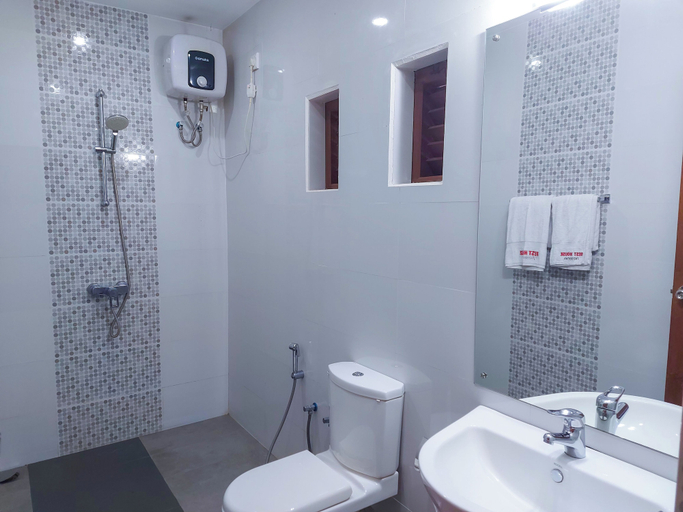 Bathroom 3, REST HOUSE KESBEWA, Kesbewa