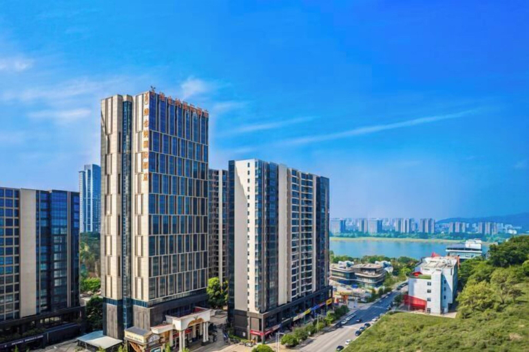 Exterior & Views 2, Vienna International Hotel (Changsha Orange Isle Head), Changsha