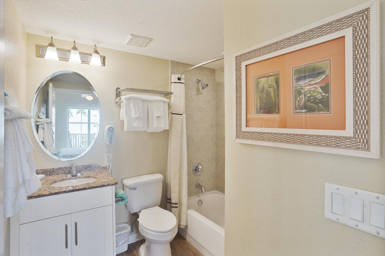 Bathroom 4, Sunset Vistas 411n, Pinellas