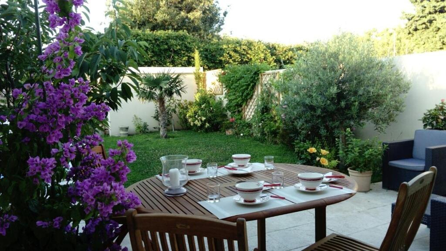 Others 3, L'Hibiscus Chambre d'Hote, Vaucluse