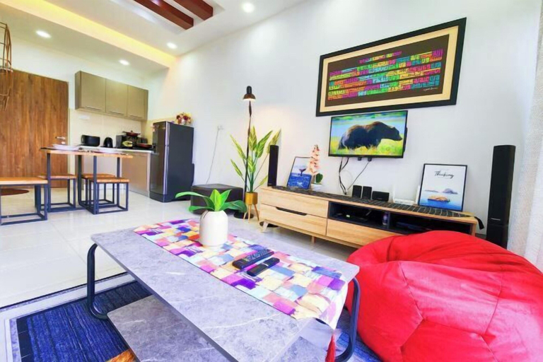 Living area 3, KLIA Lili Residensi 5+2 PAX with Splendid Pool, Seremban