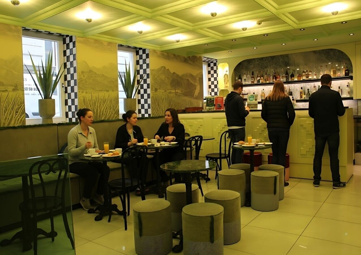 Food & Drinks 5, Hotel Ottofiori Budapest, Budapesti