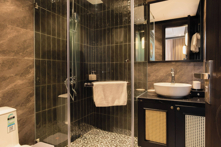 Bathroom 3, Hanoi Bliss Hotel, Hoàn Kiếm