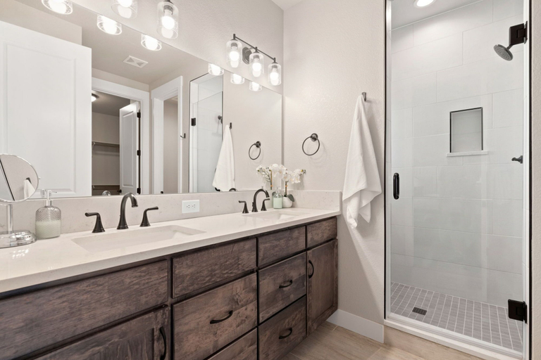 Bathroom 4, Scenic Mountain Retreat Golf, Pickleball, Relax, Larimer