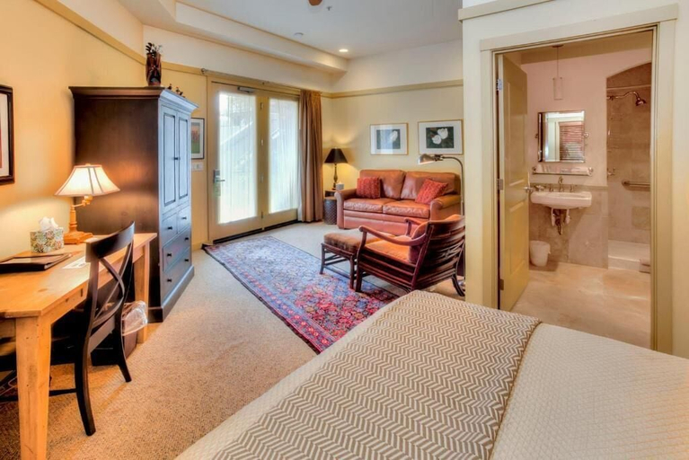 Room 3, The Eagle Harbor Inn, Kitsap