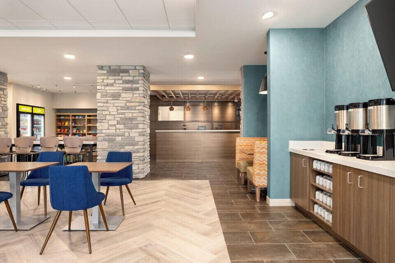 Food & Drinks 5, Home2 Suites By Hilton Cheyenne, Laramie