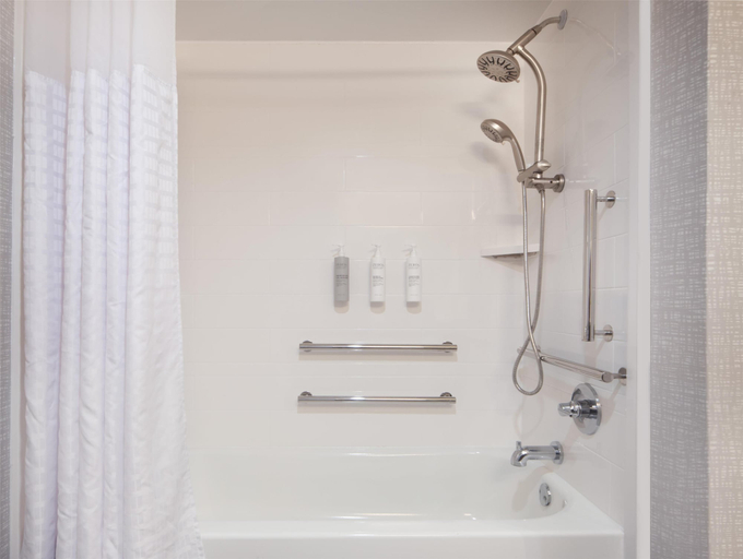 Bathroom 4, Hampton Inn Evergreen, Conecuh