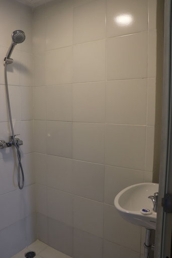 bathroom 8