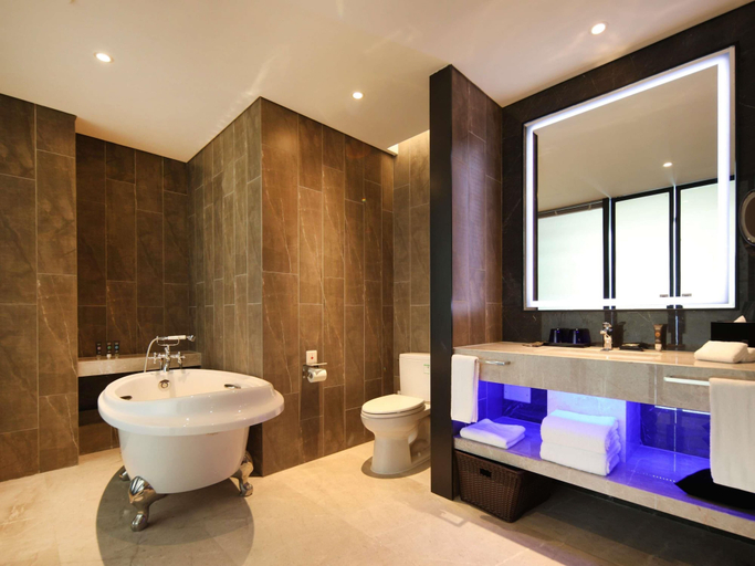Bathroom 4, Novotel Shanghai Chuansha, Shanghai