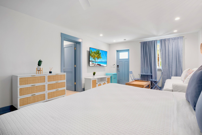 Bedroom 2, Driftwood at Anna Maria Island Inn, Manatee