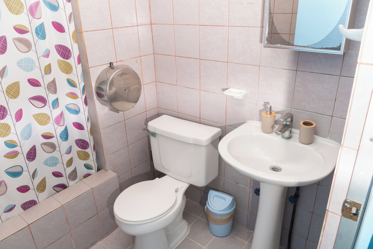 Bathroom 3, HOTEL TERRANORT, Iquique