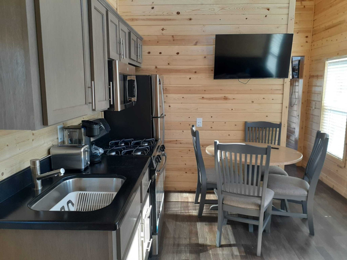 Others 4, Grand Canyon Tiny Homes, Coconino