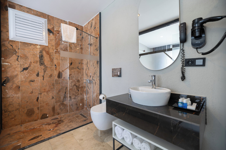 Bathroom 5, Roseira Mar-Inn Luxury, Milas