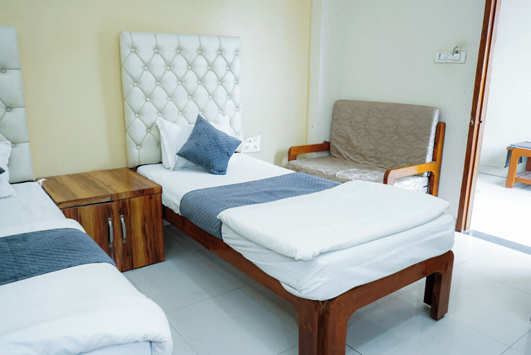 Bedroom 3, Hotel Pleasure Landmark, Ujjain