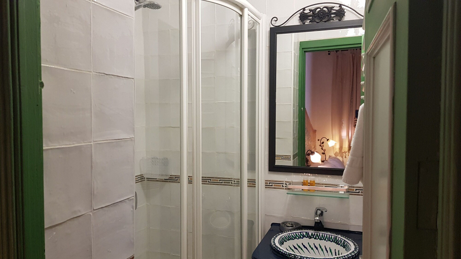 Bathroom 3, Posada Alpujarra Sol, Granada