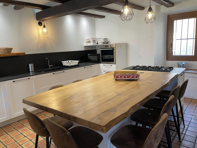 Private kitchen 4, Ferme de Soulan, Hautes-Pyrénées