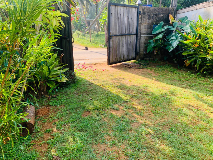 Others 5, Villa La Verna, Hikkaduwa
