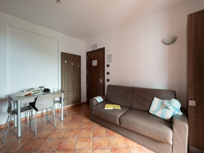 Room 4, Residence Near the sea in Loano 4200, Savona
