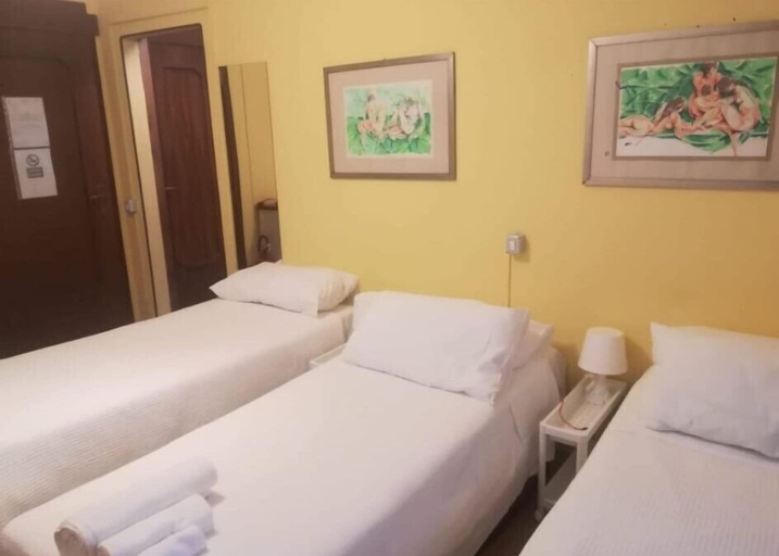Bedroom 4, VILLA PARADIS B&B, Lecco