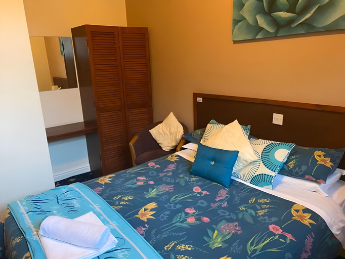 Bedroom 3, OYO Baytree Lodge, Gwynedd