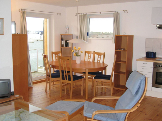 Living room 3, Hausboot in Kroeslin am Bodden, Vorpommern-Greifswald