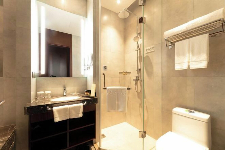 Bathroom 3, Grand Shaanxi Hotel, Xi'an
