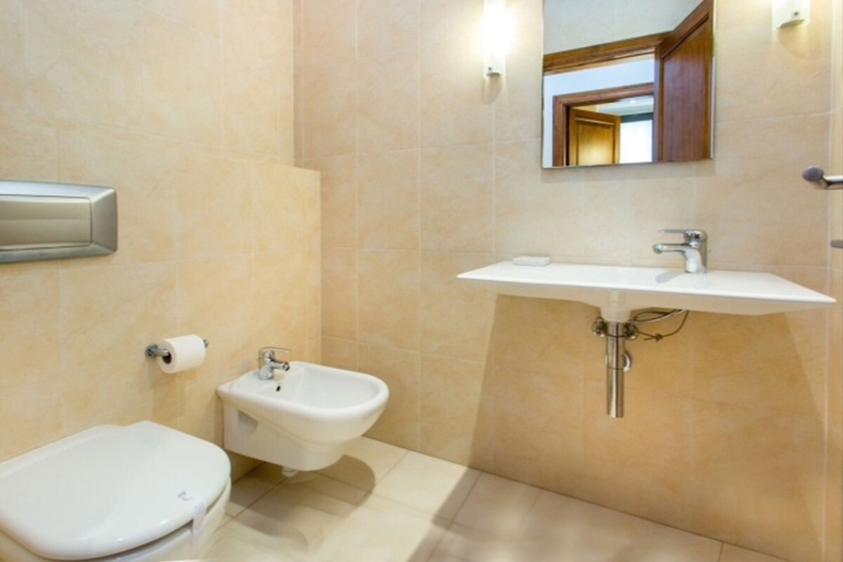 Room 3, Th06 Villa in Miami Platja 6 Bedrooms, Tarragona