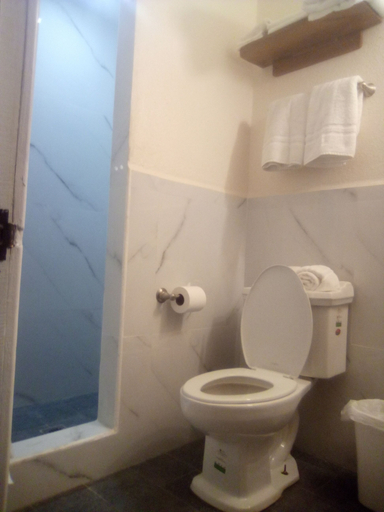 Bathroom 2, Roatan Airport Boutique Resort, Roatán