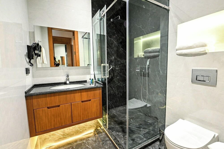 Bathroom 4, Consti Hotel Tashkent, Tashkent City