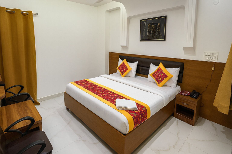 Bedroom 2, Hotel Paradise International by JMD Group, Delhi