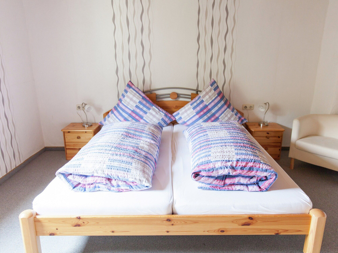 Bedroom 2, Ernst Lakeside Escape, Cochem-Zell