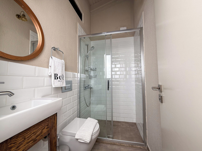 Room 5, Beli Köy İçi, Çeşme