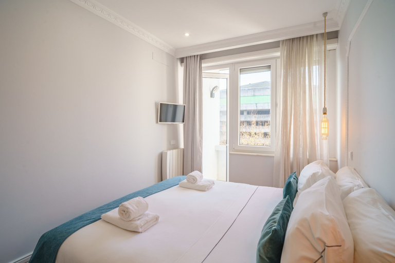 Room 5, Feel Porto Downtown Charming Apartment II, Porto