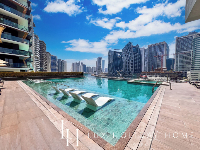 Pool 4, LUX The Northside Studio, Dubai