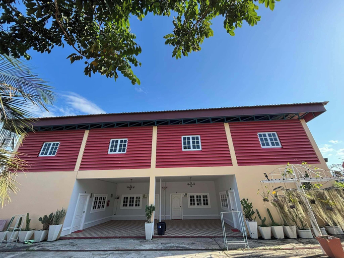 Exterior & Views 2, Trang Oasis Waterpark Hotel, Palian