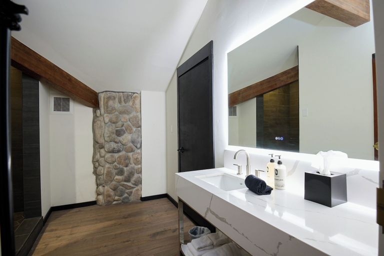 Bathroom 5, Gravity Haus Big Sky, Gallatin