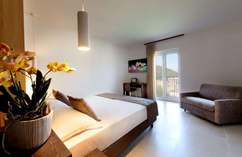 Bedroom 2, San Severino Park Hotel & SPA, BW Signature Collec, Salerno