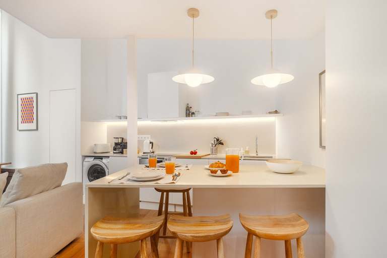 Others 5, Lisbon'S Elite A Stylish & Modern Studio W Patio, Lisbon