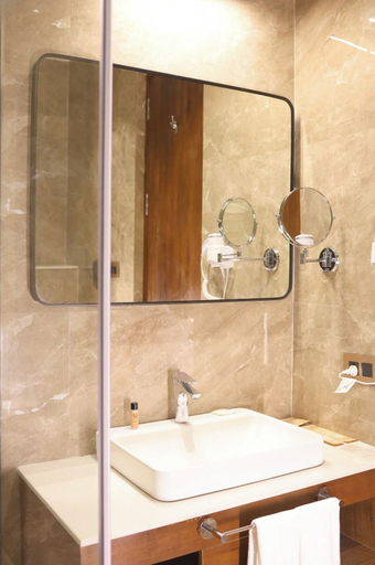 Bathroom 3, Kadamb Kuteer Vrindavan, Mathura
