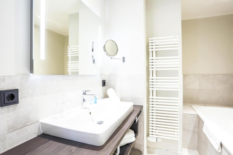 Bathroom 4, Apartments in the Maremuritz Yachthafen Resort, Waren an der Muritz, Mecklenburgische Seenplatte