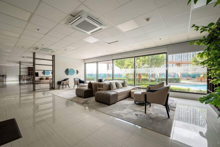 Interior 2, Evergreen Sky Eco Green, District 7