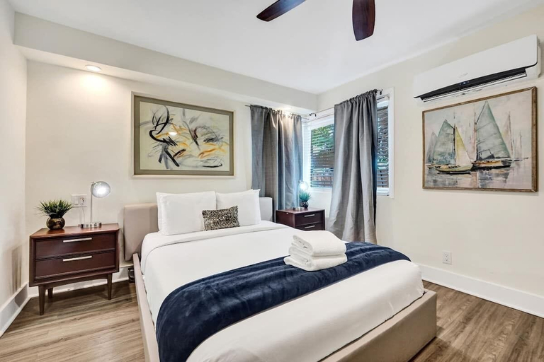 Room 2, Eden by the Beach, Broward