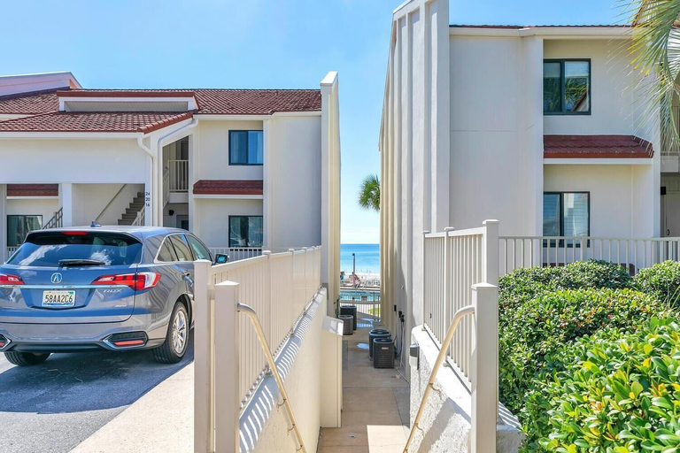 Exterior & Views 2, Latitude 29 #25, Bay