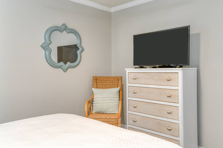 Room 5, Ocean Villas #83, Saint Johns