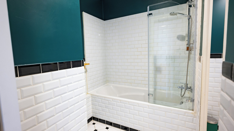 Bathroom 4, Grand Hôtel Saint-Aignan, Loir-et-Cher